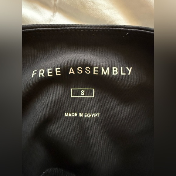 Free Assembly - Black High Waist 7/8 Leggings - Size Small - Picture 5 of 6